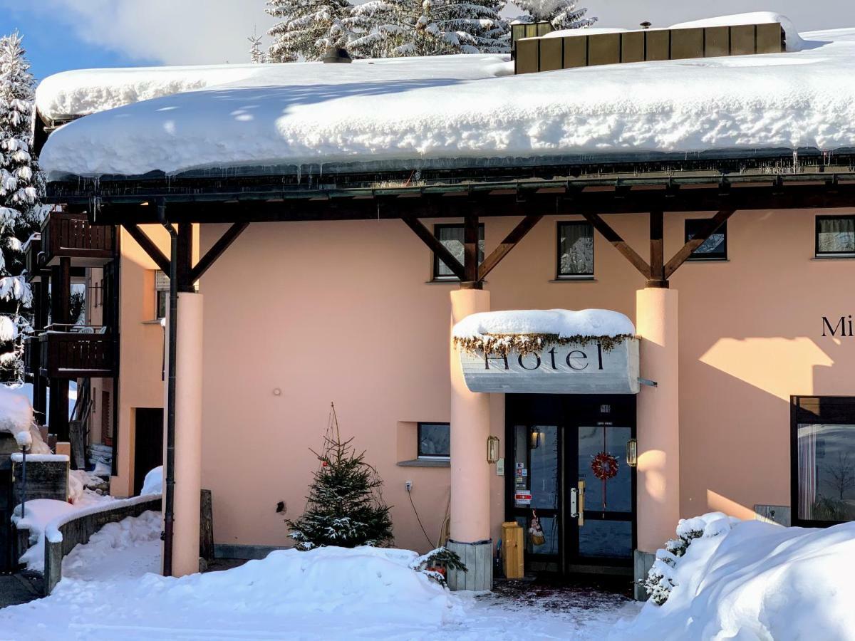 T3 Hotel Mira Val Flims Bagian luar foto